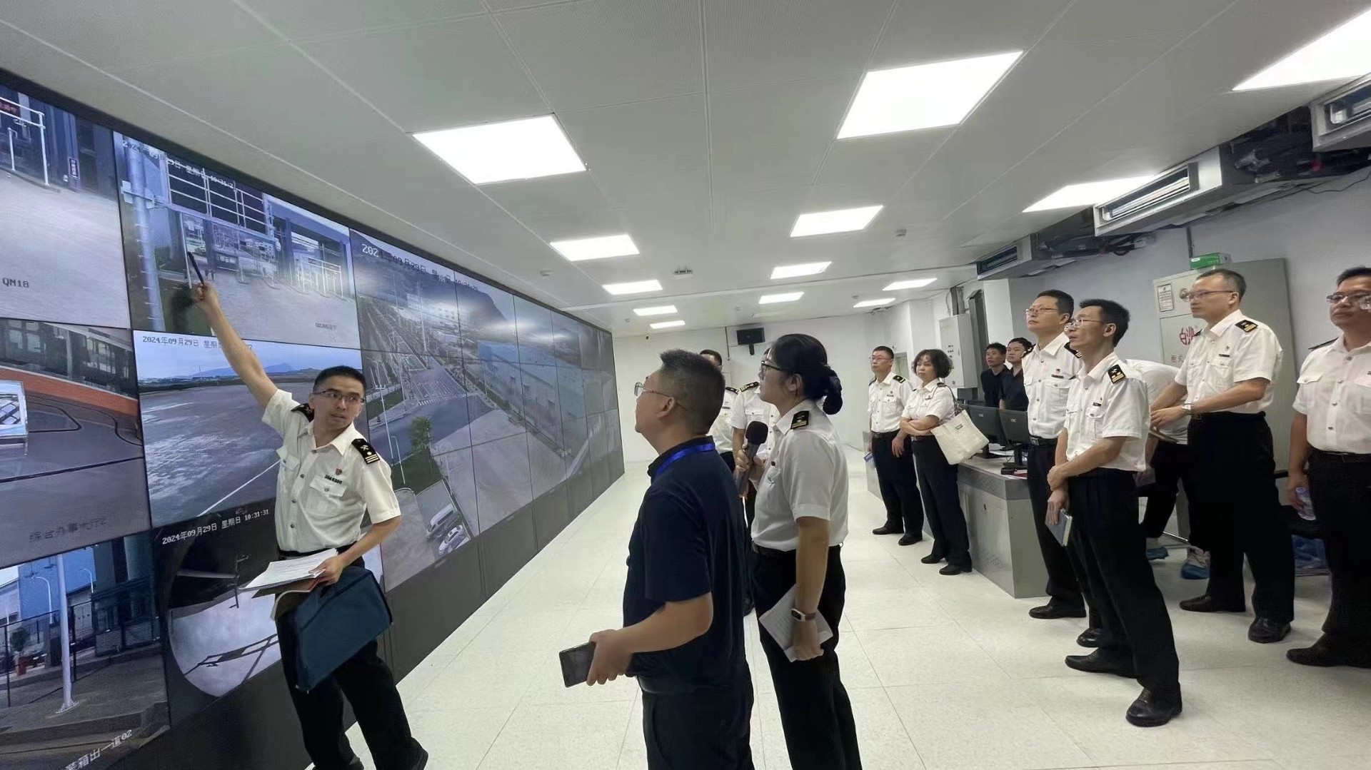 福州海关相关领导深入宁德保税物流中心（B保）项目调研，，，，，，，蔡慧铭拍摄3.jpg